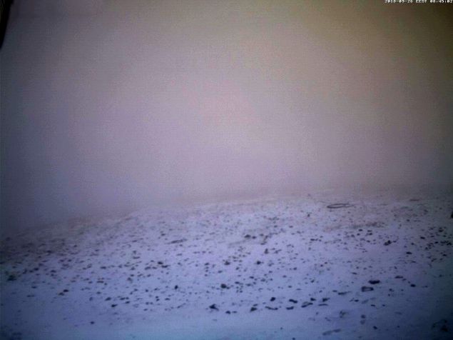 Η πρώτη εικόνα από τον χιονισμένο Ολυμπο έρχεται από την web κάμερα που είναι τοποθετημένη στα 2.650 μέτρα.
