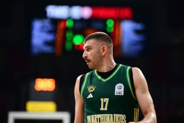 Ρογκαβόπουλος: «Έχουμε μείνει πίσω βαθμολογικά και θέλουμε οπωσδήποτε τη νίκη»