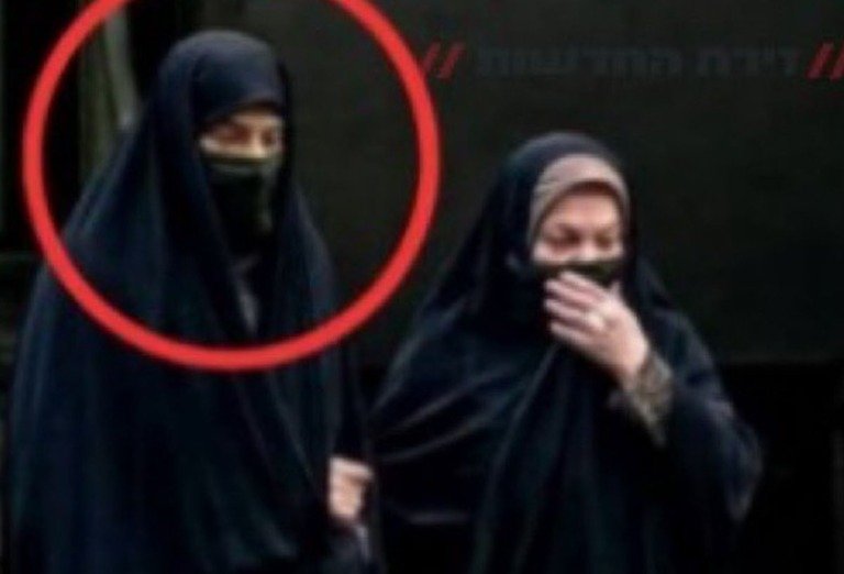 Ιράν: Αξιωματικοί της Μπασίτζ και των Φρουρών της Επανάστασης ντύνονται γυναίκες για να γλιτώσουν από τις επιθέσεις ΗΠΑ-Ισραήλ