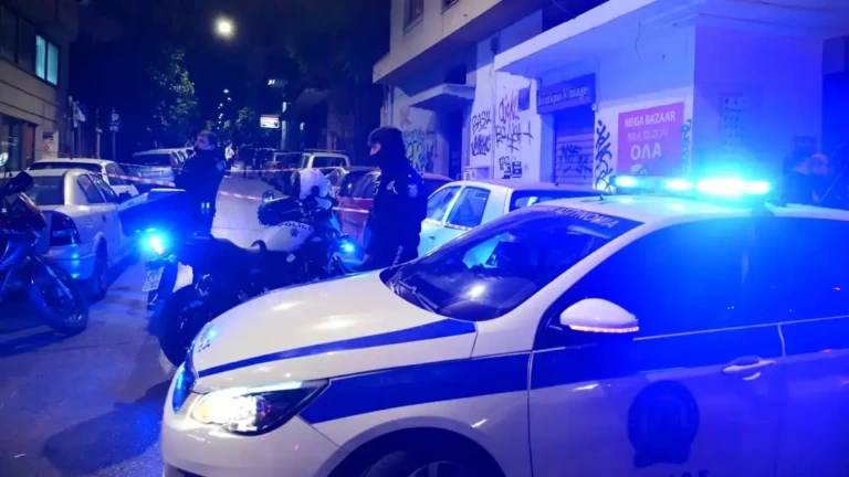 Πάτρα: Κουκουλοφόροι έψαχναν τρόπους να «μπουκάρουν» σε σπίτι