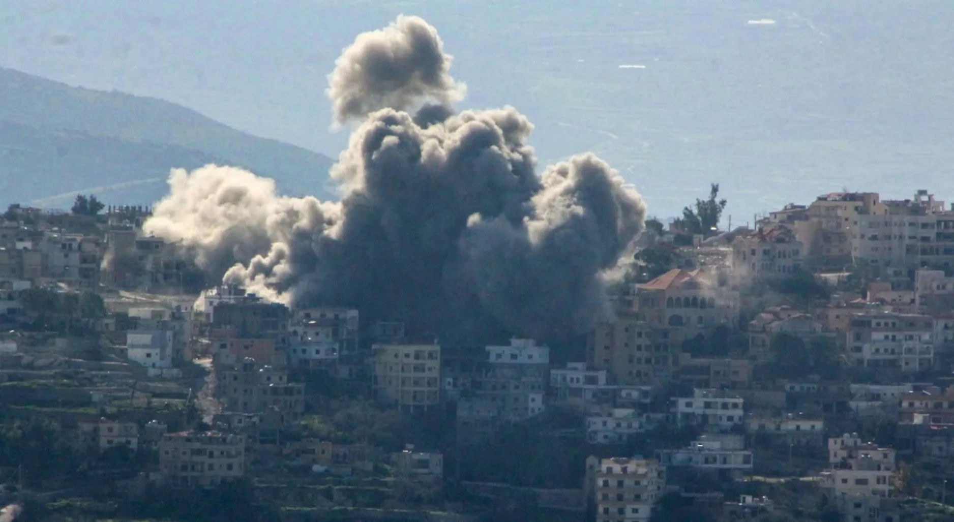 Ο πρώην υπουργός Άγγελος Συρίγος στην «Π»: «Ο πόλεμος θα συνεχιστεί, δεν κινδυνεύουμε»