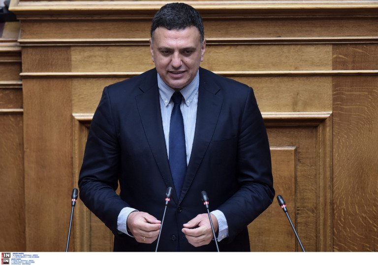 Βασίλης Κικίλιας: «Κανένας δεν μπορεί να προβλέψει πόσο θα κρατήσει η πολεμική σύρραξη»- Τι απάντησε για τα σενάρια αυξήσεων στις τιμές των ακτοπλοϊκών εισιτηρίων