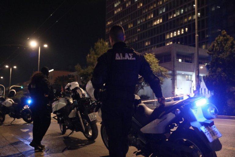 ΓΑΔΑ: Είχε σφραγισμένες σε τάπερ τις χειροβομβίδες – Με βαρύ ποινικό παρελθόν ο Σουδανός