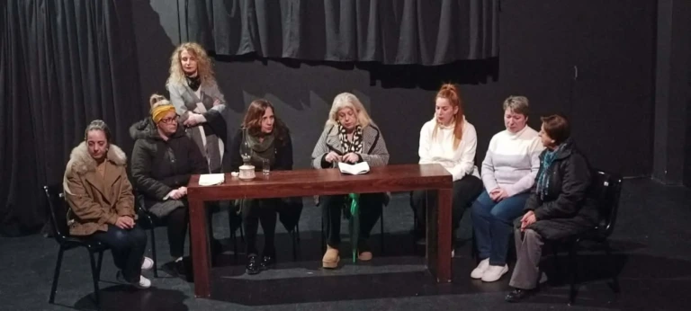 Μέσα στο «Σπίτι της Μπερνάρντα Άλμπα»: Οι γυναίκες του Λόρκα μιλούν για την καταπίεση, το πάθος και την ανάγκη για ελευθερία