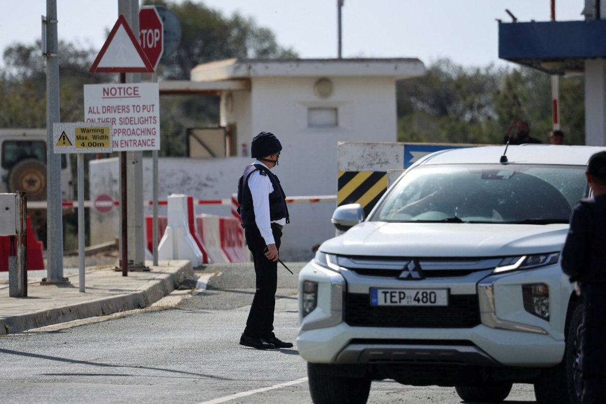 Κύπρος: Ένας 27χρονος Αζέρος και μία νεαρή Λετονή συνελήφθησαν για κατασκοπεία υπέρ του Ιράν