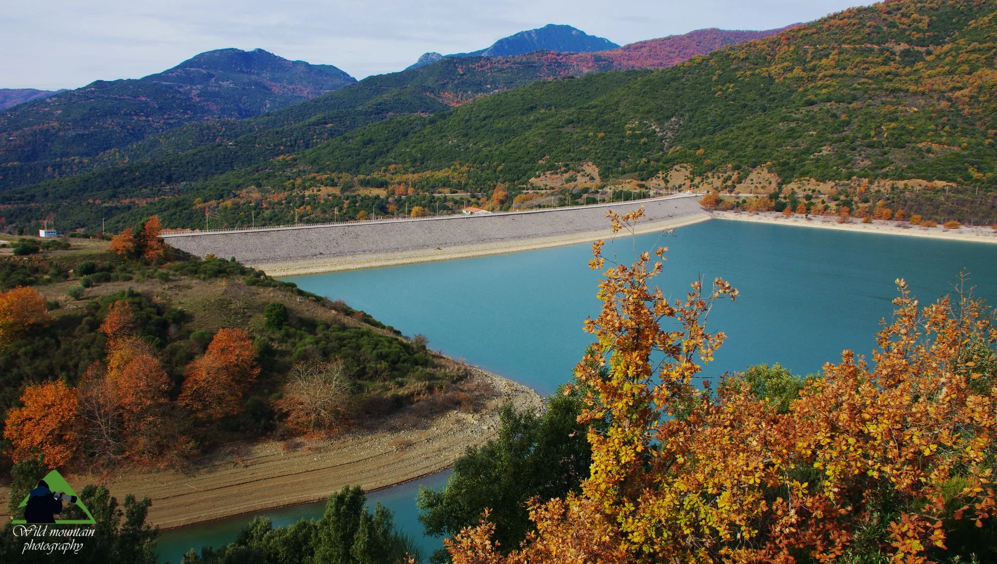 Λίμνη Μόρνου: Καλύφθηκαν και πάλι με νερό τα σπίτια του παλιού Κάλλιου,ΒΙΝΤΕΟ