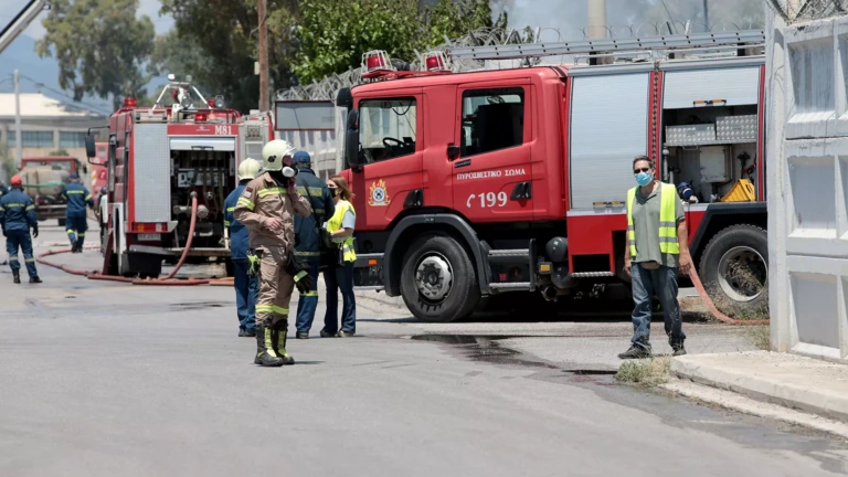 Σοφιανά Κορινθίας: Ξέσπασε πυρκαγιά, καλύτερη τώρα η εικόνα, ΒΙΝΤΕΟ