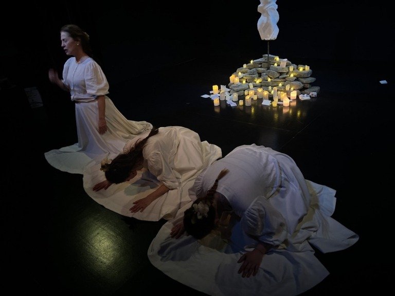 «Χέρια που δεν…» για τρεις παραστάσεις τον Απρίλιο