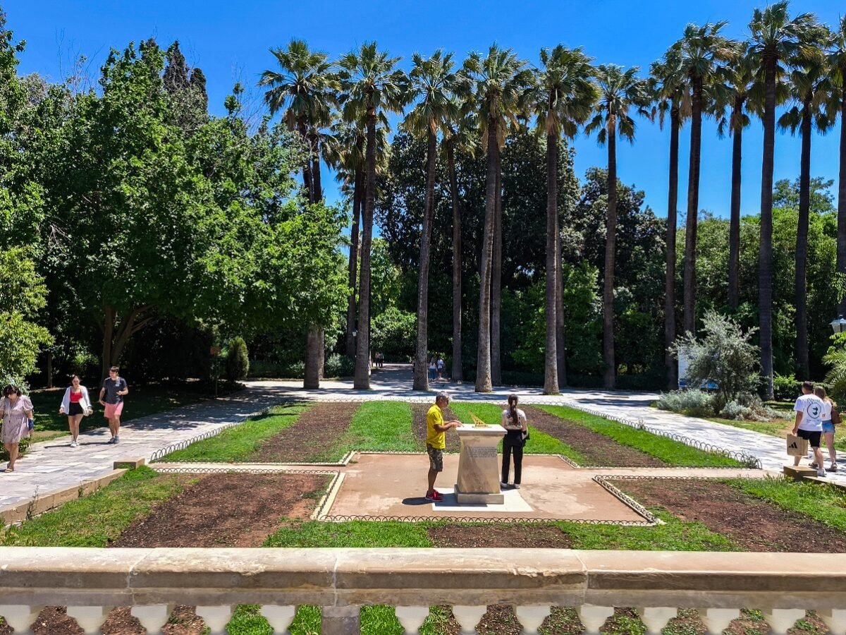 Καιρός αύριο: «Διπρόσωπος» με ήλιο και βροχές – Αναλυτική πρόγνωση