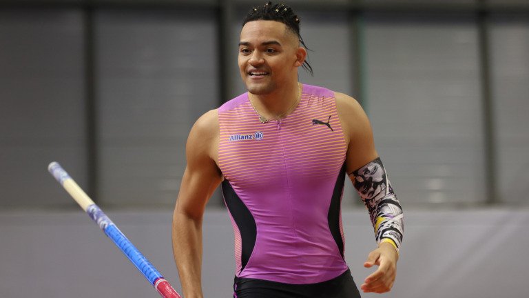 Άγγιξε τα 6.20μ. ο Καραλής στη Ρουέν