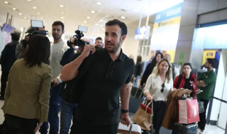 Επέστρεψαν 400 Έλληνες από το Ντουμπάι