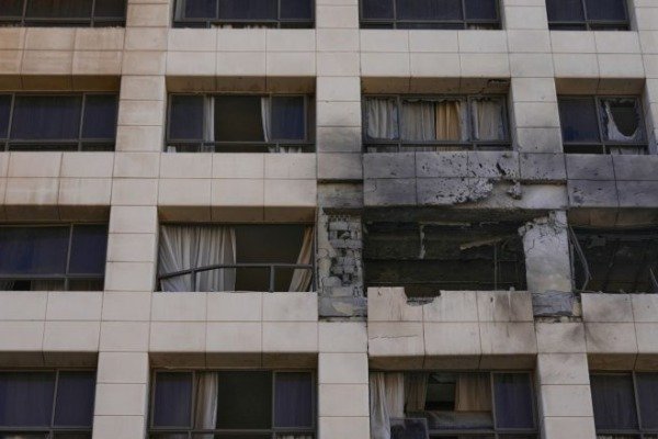 Λίβανος: 19 νεκροί από Ισραηλινή επίθεση – Απειλούν και τον διάδοχο του Χαμενεΐ οι IDF