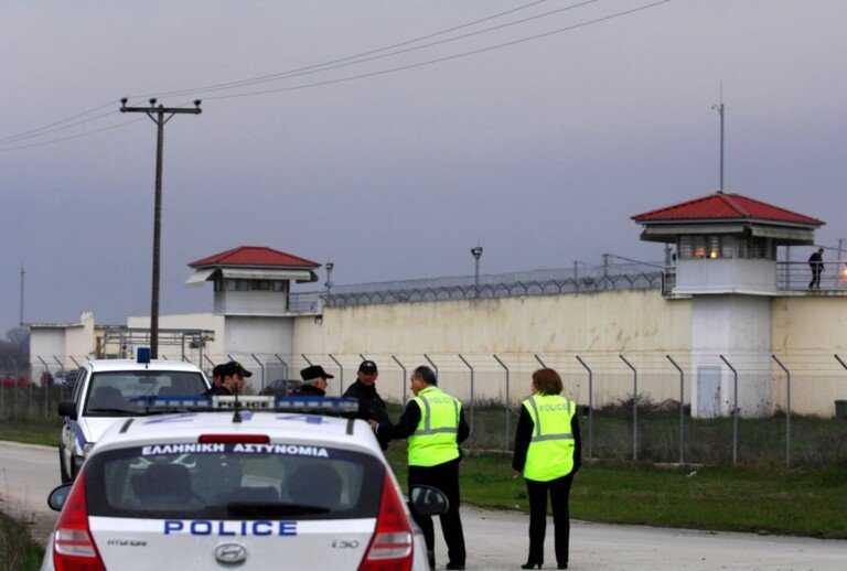 Drones πάνω από τις φυλακές: Αυξάνονται τα περιστατικά εισαγωγής απαγορευμένων αντικειμένων