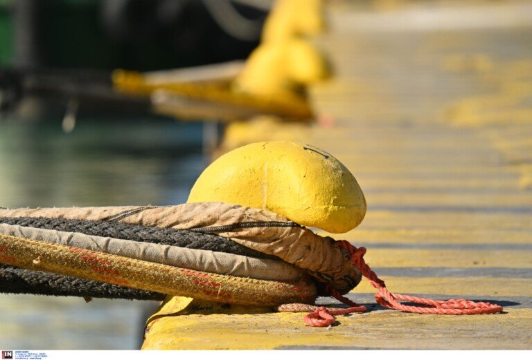 Δεμένα τα πλοία στα λιμάνια την Πέμπτη: Απεργία προκήρυξε η ΠΝΟ – Ζητεί τον άμεσο απεγκλωβισμό των ναυτικών που βρίσκονται στην εμπόλεμη ζώνη