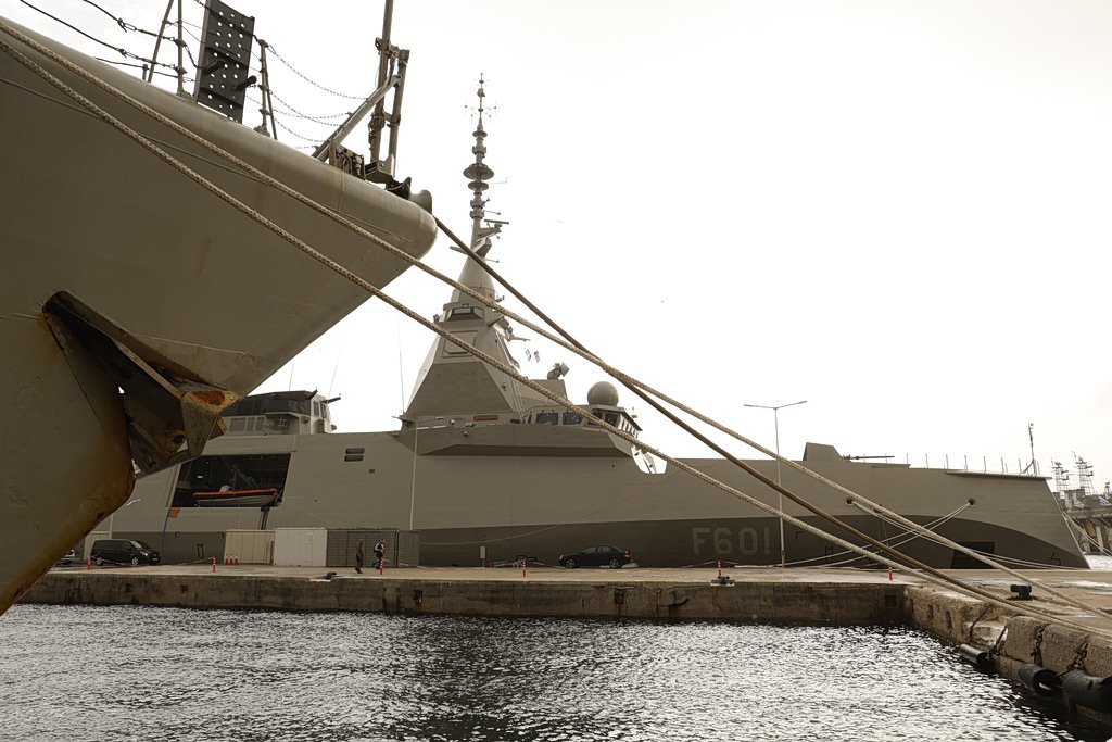 «Κίμων» & «Ψαρά»: Οι δύο φρεγάτες–ασπίδα με τεχνολογία αιχμής στην Ανατολική Μεσόγειο