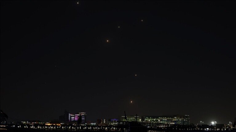 Μέση Ανατολή: Αναφορές για ισχυρές εκρήξεις σε Ντόχα, Άμπου Ντάμπι και Ντουμπάι