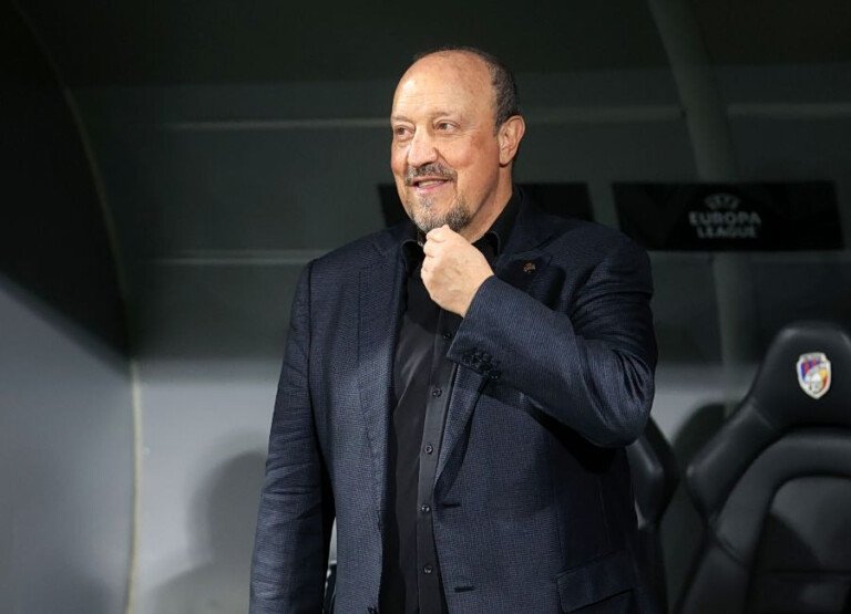 Μπενίτεθ: «Η ομάδα γίνεται πιο δυνατή»