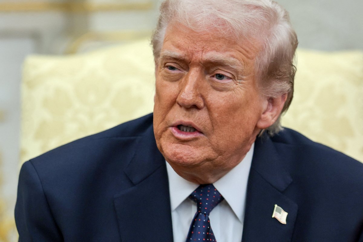 WSJ: Ο Τραμπ έτοιμος να στηρίξει ένοπλη εξέγερση στο Ιράν για ανατροπή του καθεστώτος