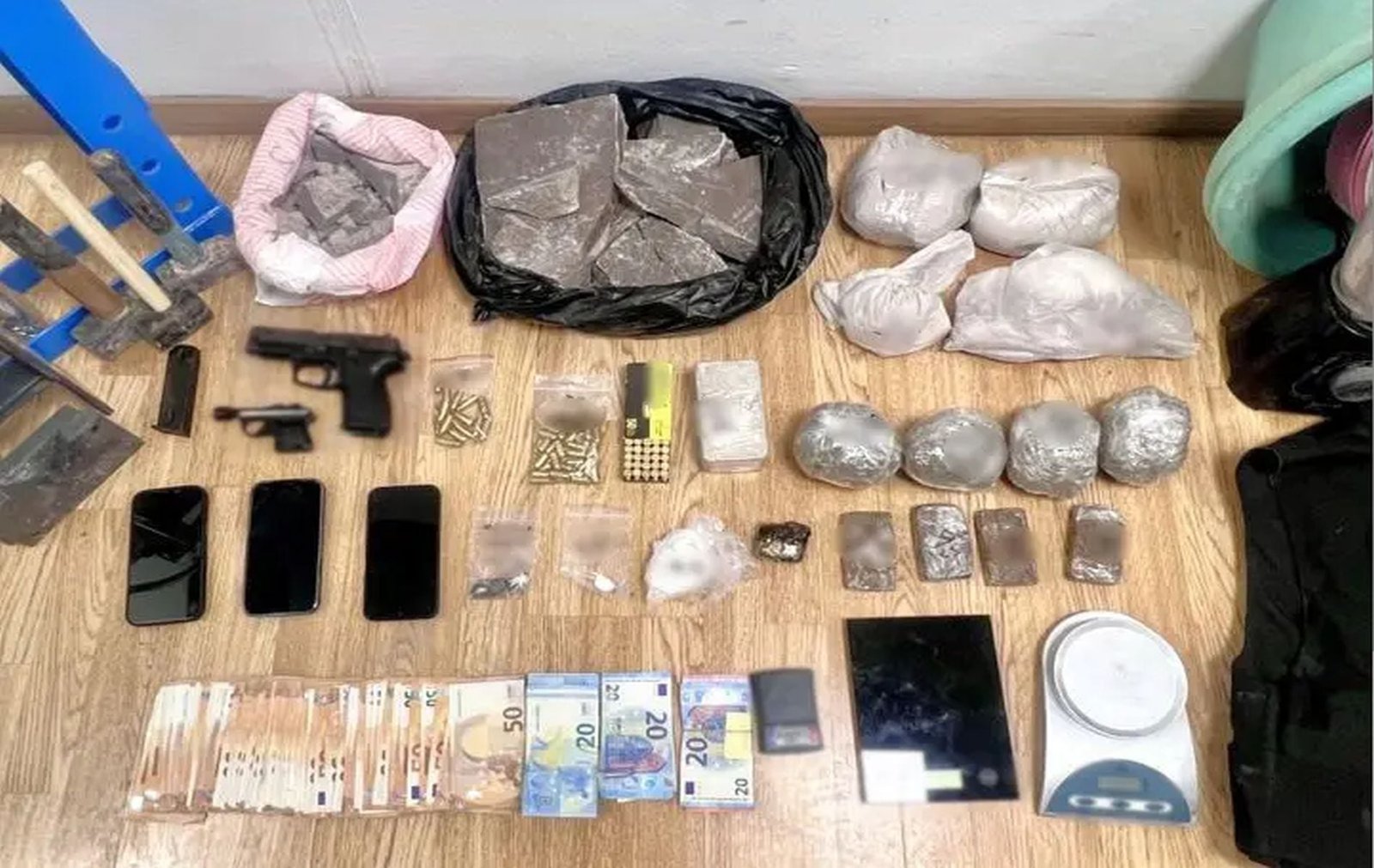 Εξάρθρωση συμμορίας που διακινούσε ναρκωτικά στην Αττική- Τρεις οι συλλήψεις