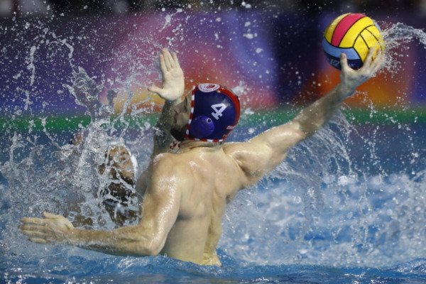 Νόβι Μπέογκραντ – Ολυμπιακός 12-10: Πρεμιέρα με ήττα στα προημιτελικά του Champions League στο πόλο