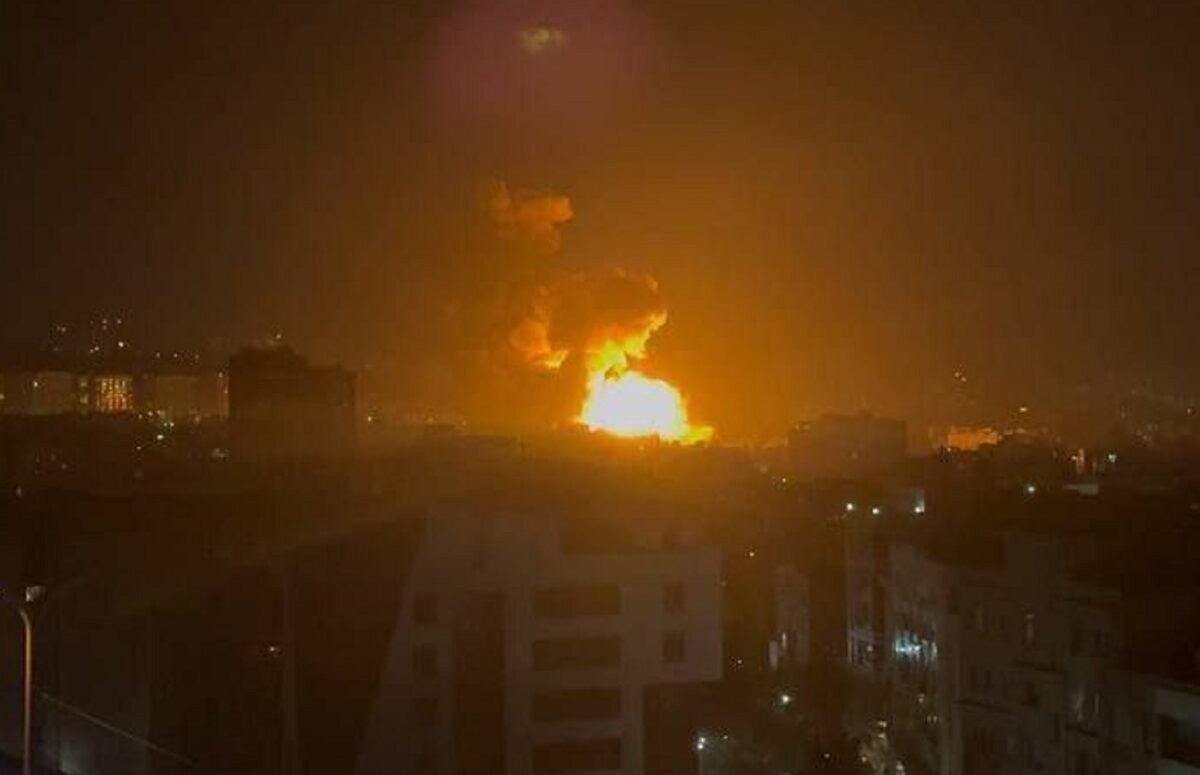 Μπαράζ σκληρών βομβαρδισμών του Ισραήλ στο Ιράν, σειρήνες συναγερμού στο Τελ Αβίβ