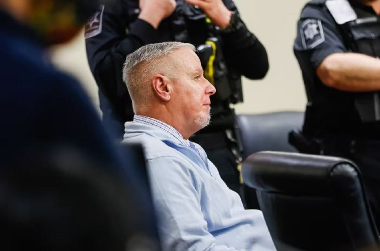 ΗΠΑ: Ένοχος ο πατέρας 14χρονου που σκότωσε τέσσερις σε λύκειο 