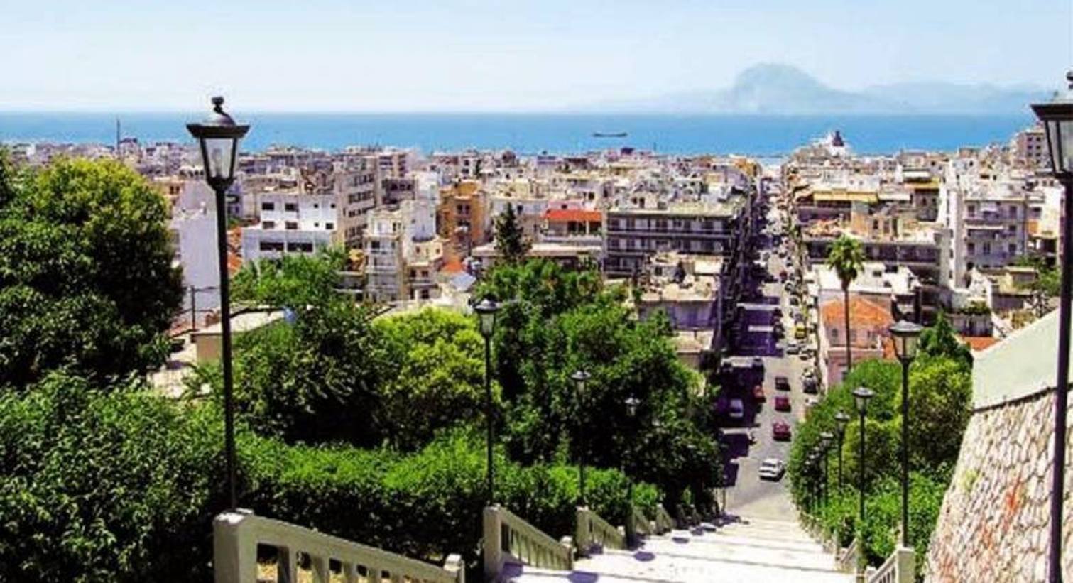 Καιρός: Ανοιξιάτικη λιακάδα με 20άρια σήμερα, «θυμώνει» από αύριο ο Μάρτιος, η πρόγνωση για την Πάτρα