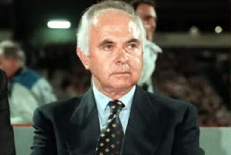 Θλίψη στο ελληνικό ποδόσφαιρο – Πέθανε ο Βασίλης Δανιήλ