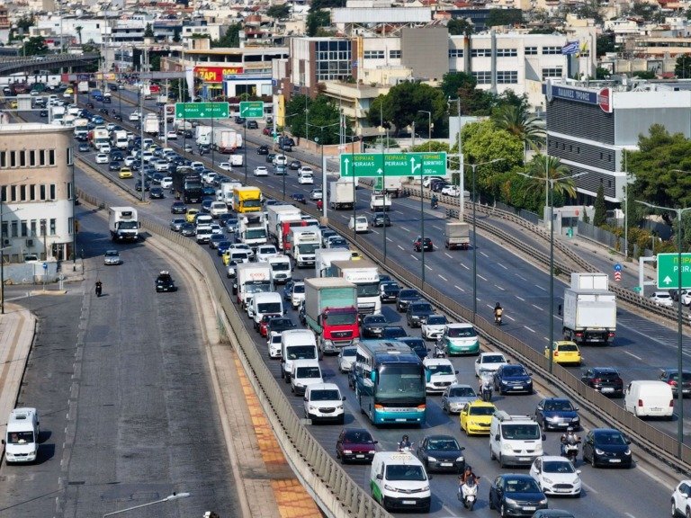 Έρχονται διπλές ηλεκτρονικές «σαρώσεις» για ανασφάλιστα οχήματα και ΚΤΕΟ: Τι θα ισχύσει για τα πρόστιμα