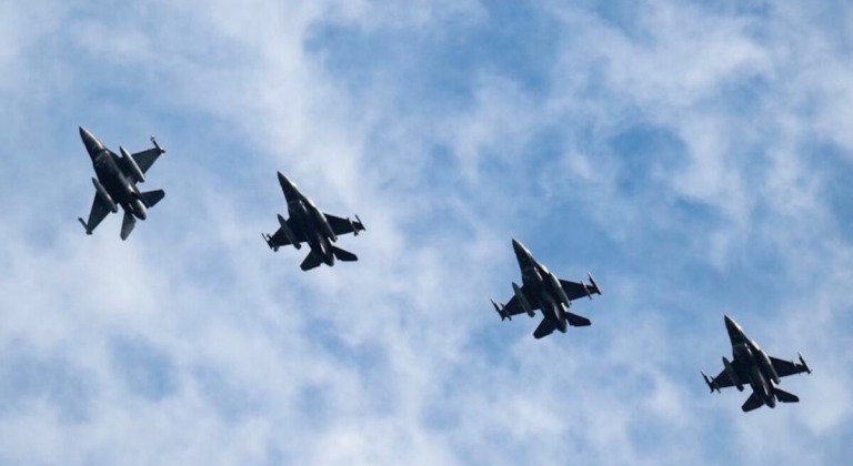 Συναγερμός στην Κύπρο για ύποπτο UAV: Απογειώθηκαν τα ελληνικά F16 – Πτήση της Aegean επέστρεψε στην Αθήνα