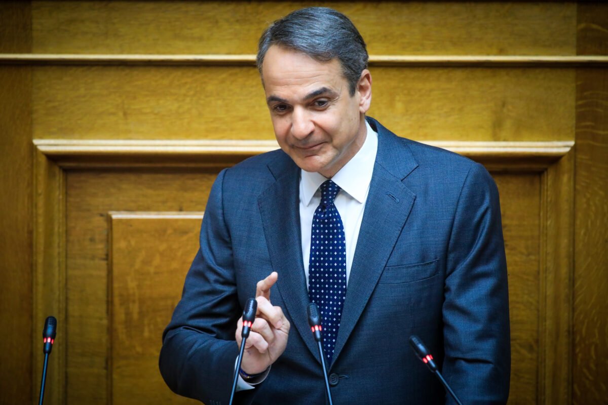 Μητσοτάκης κατά Κουτσούμπα για την Κύπρο και αιχμές για «πατριώτες της φακής»: «Μάλλον ήμουν προσβλητικός για τις φακές»