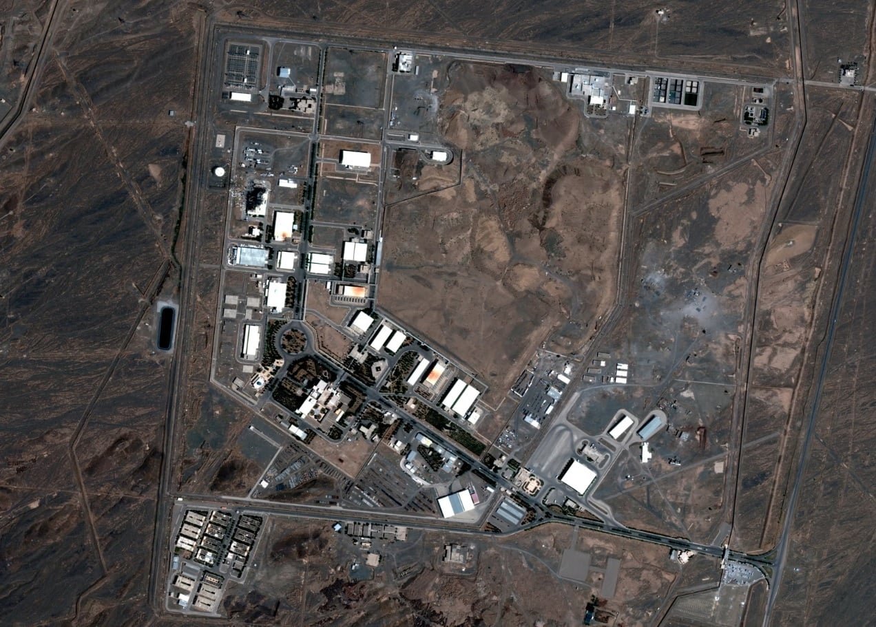 Οι ειδικοί προειδοποιούν: Οι επιθέσεις στο πυρηνικό πρόγραμμα του Ιράν μπορεί να το οδηγήσουν στην κατασκευή βόμβας