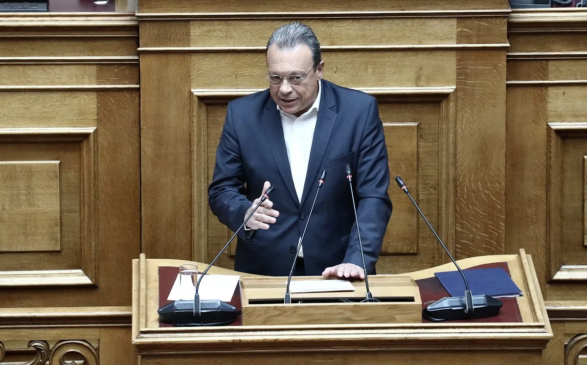 Φάμελλος κατά κυβέρνησης για τη στάση στη Μέση Ανατολή: Ζητά σύγκληση Συμβουλίου Πολιτικών Αρχηγών