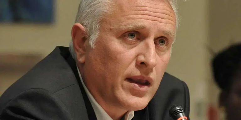 Ραγκούσης – Μαντζουράνης: «Κόκκινη γραμμή» η αποστολή φρεγατών και μαχητικών στην Κύπρο