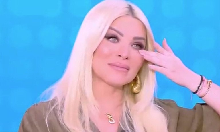 Η Κατερίνα Καινούργιου δάκρυσε on air: «Με συγκίνησες», είπε στην καλεσμένη της, Βάσω Γουλιελμάκη