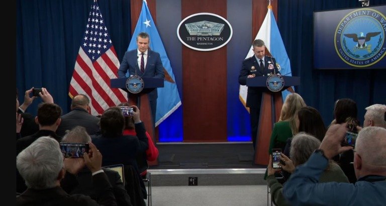 Χέγκσεθ: Μετράει μόνο 4 ημέρες η επιχείρηση στο Ιράν – «Τώρα αρχίζουμε, δεν επιβραδύνουμε»