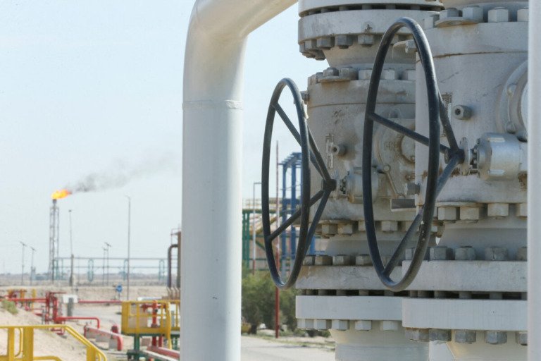 Το πετρέλαιο υποχωρεί για πρώτη φορά από την έναρξη του πολέμου με το Ιράν