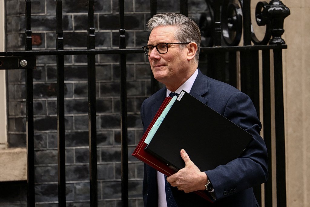 Βρετανία: Στο μάτι του «κυκλώνα» ο Κιρ Στάρμερ – Σφοδρές οι κριτικές