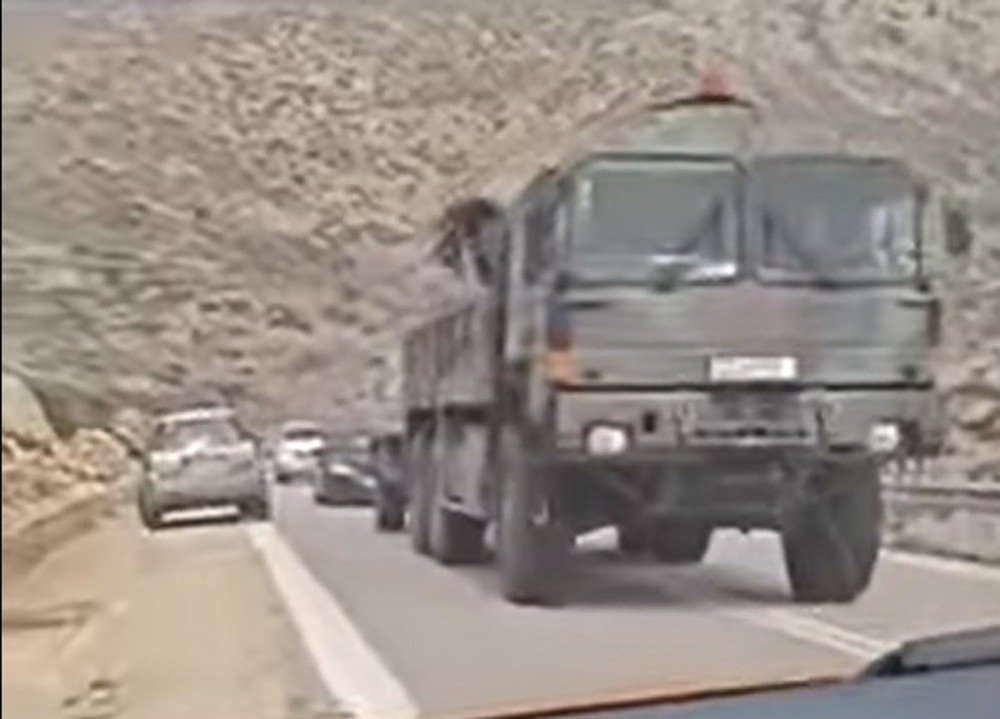 Εικόνες από τη μεταφορά της συστοιχίας των πυραύλων Patriot στην Κάρπαθο