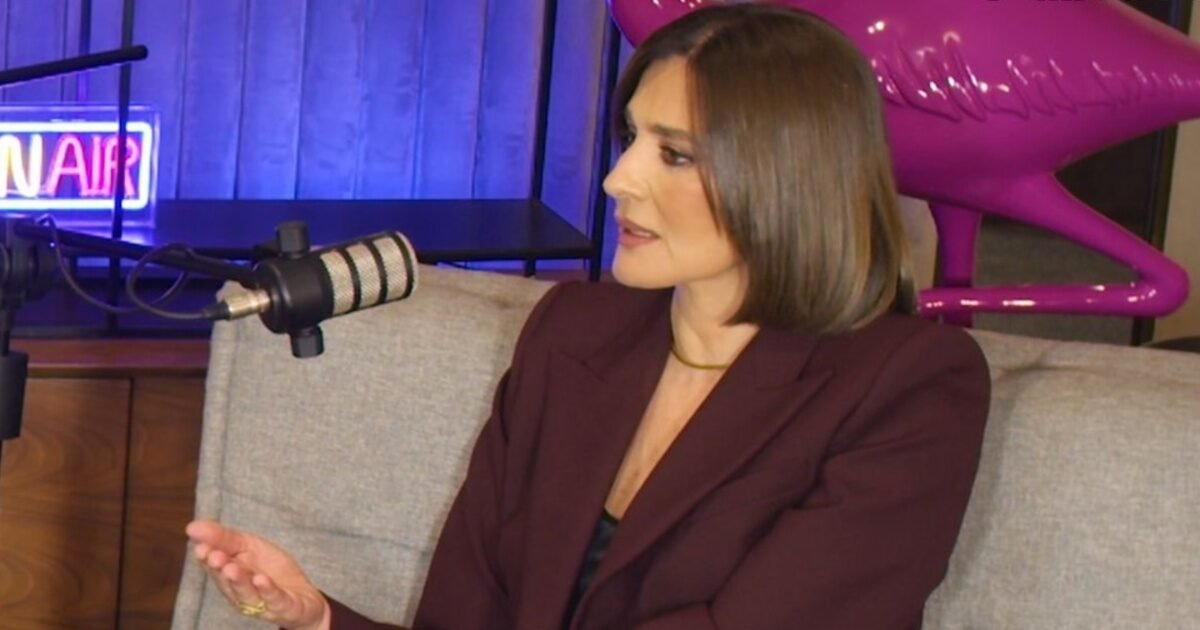 Μαρία Ναυπλιώτου: «Τότε ήταν μόλις είχαν πεθάνει οι γονείς μου και παρακάλεσα να μπει ο αδελφός μου στον ναό του Απόλλωνα»