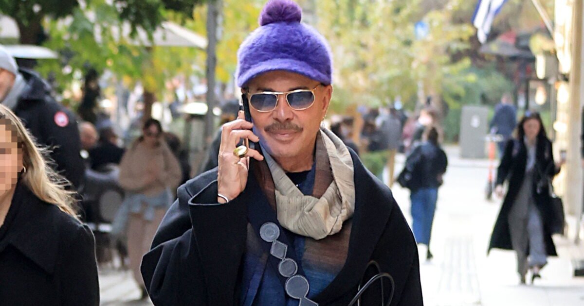 Λάκης Γαβαλάς: «Με φλερτάρουν κάτι κυρίες στα ΚΑΠΗ – Το τελευταίο μου φλερτ ήταν μια υπάλληλος γηροκομείου»