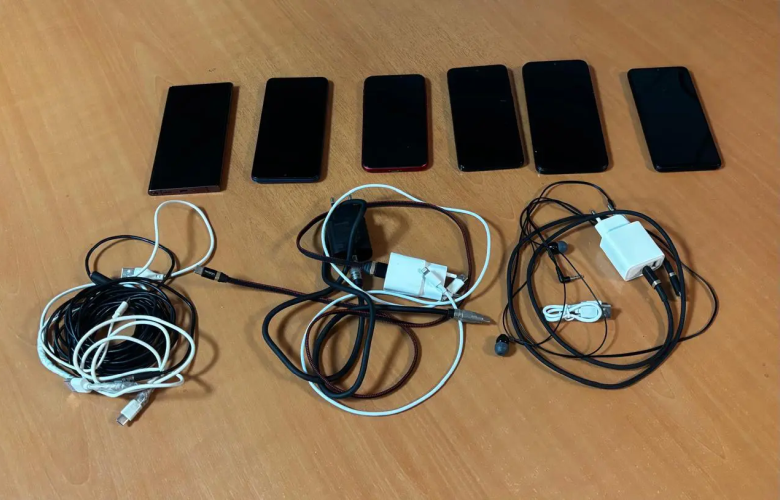 «Ξετρύπωσε» 6 κινητά τηλέφωνα η έρευνα στις φυλακές Κομοτηνής