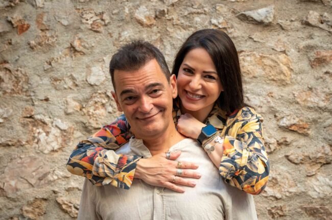 Η κωμωδία «CHECKIN για 2» του Μάκη Τσούφη έρχεται στα Γιάννενα