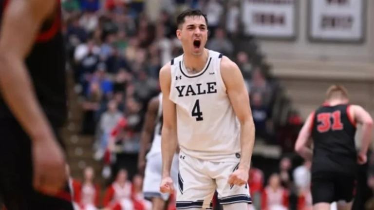 Who is John Poulakidas who made his NBA debut with the Mavericks? (videos)