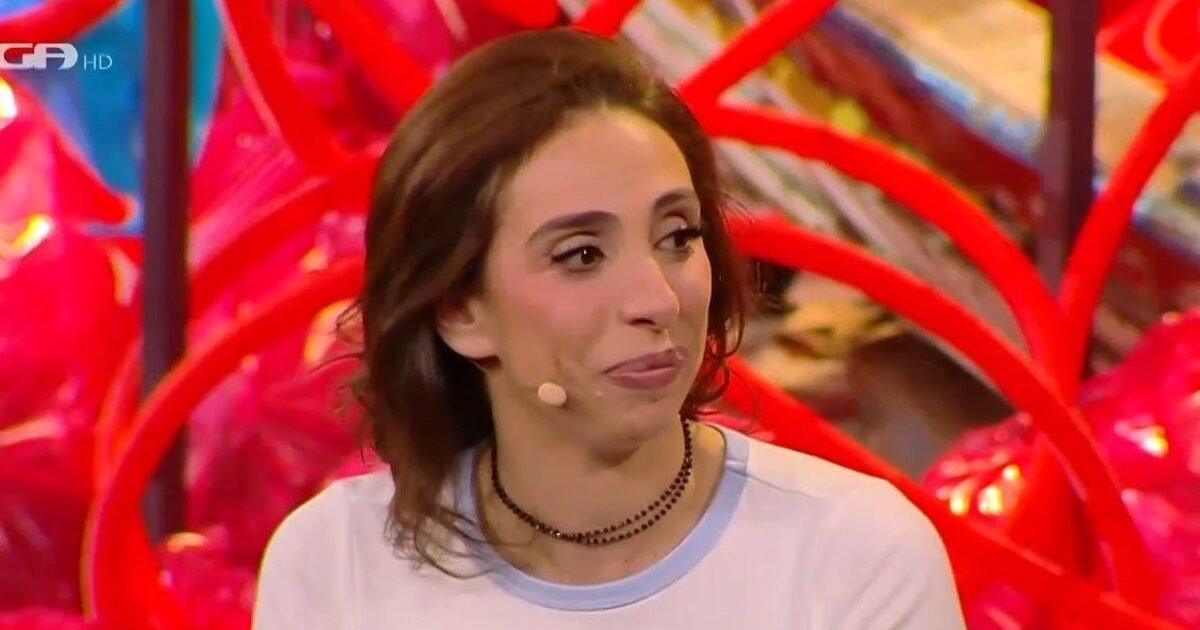 Συγκινημένη η Έλενα Χαραλαμπούδη στο Αλ Τσαντίρι Νιουζ: «Ο μπαμπάς μου δεν έχανε εκπομπή σου ποτέ»