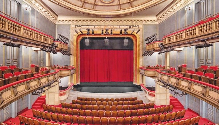 Εθνικό Θέατρο: Έντονη δυσαρέσκεια για την Ανώτατη Σχολή Παραστατικών Τεχνών