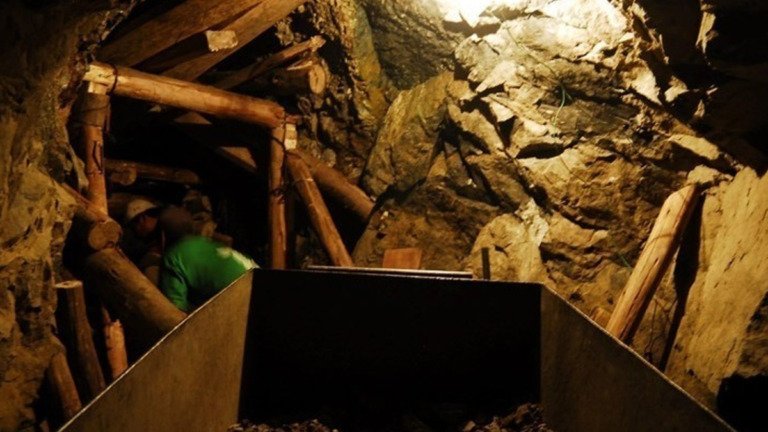 ΛΔ Κονγκό: Τουλάχιστον 200 νεκροί από κατολίσθηση σε ορυχείο