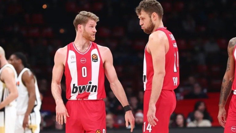 Ολυμπιακός: Χωρίς Βεζένκοφ και Γουόκαπ για Παναθηναϊκό