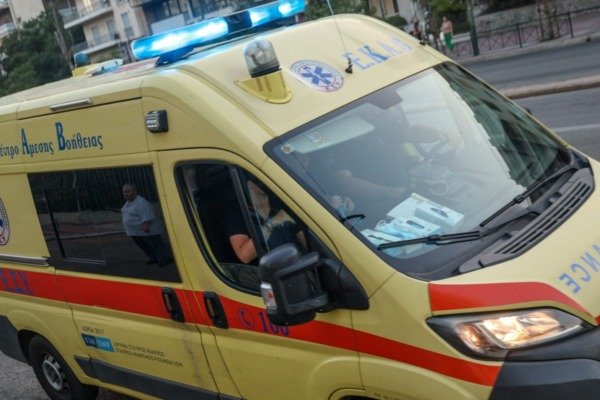 Σοβαρό τροχαίο στον Πειραιά: Ηλικιωμένος παρασύρθηκε από αστικό λεωφορείο – Νοσηλεύεται σε κρίσιμη κατάσταση