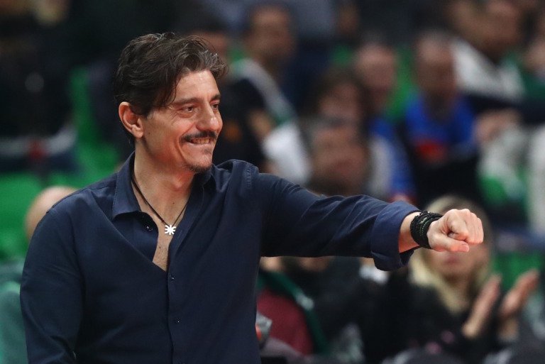 Ο Δημήτρης Γιαννακόπουλος απάντησε στον Γιώργο Μπαρτζώκα: «Μην μπερδεύεσαι, δεν πιστεύουμε, ξέρουμε»